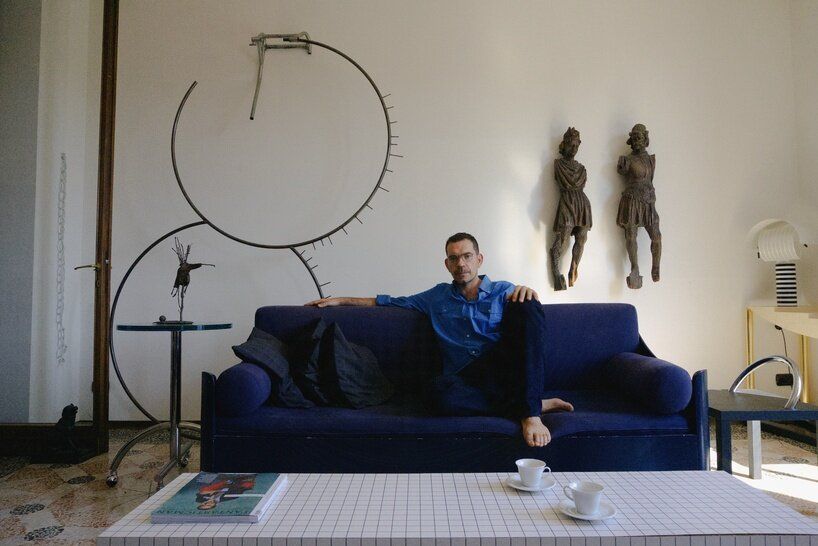 Fabio Cherstich: Diretor que desafia as fronteiras da arte e do teatro