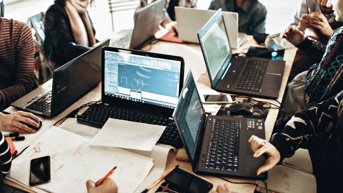 Escassez de talentos trava 80% das empresas brasileiras — o novo desafio estrutural