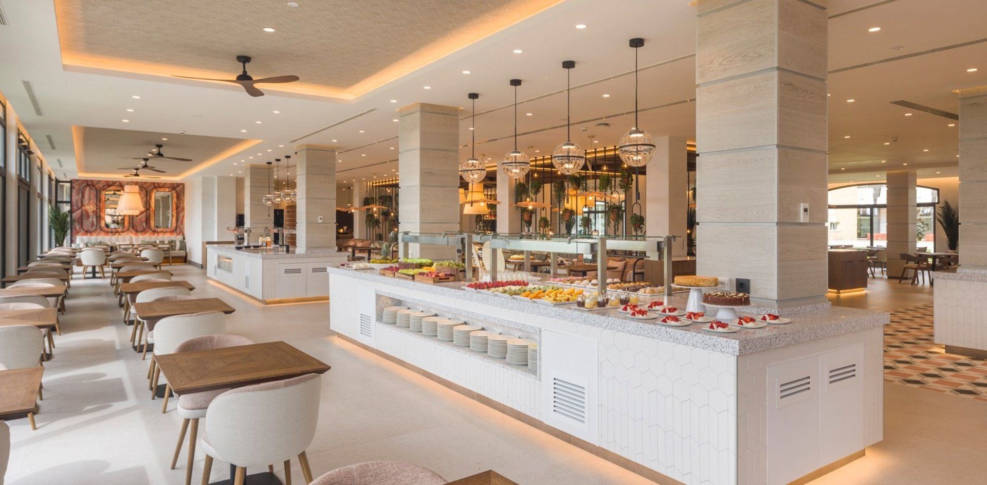 Ilunion Hotels corta desperdício alimentar em 25% com IA e biodigestores
