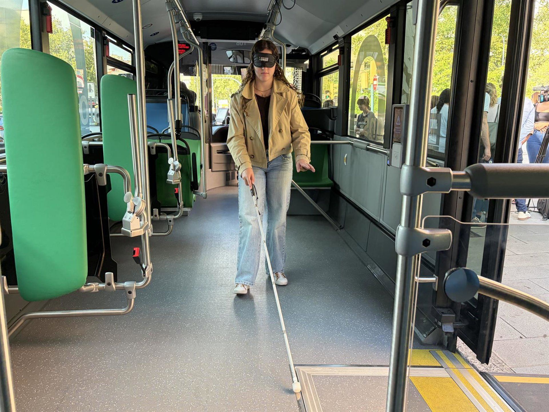 Viagem às cegas: estudantes sentem a acessibilidade do transporte público