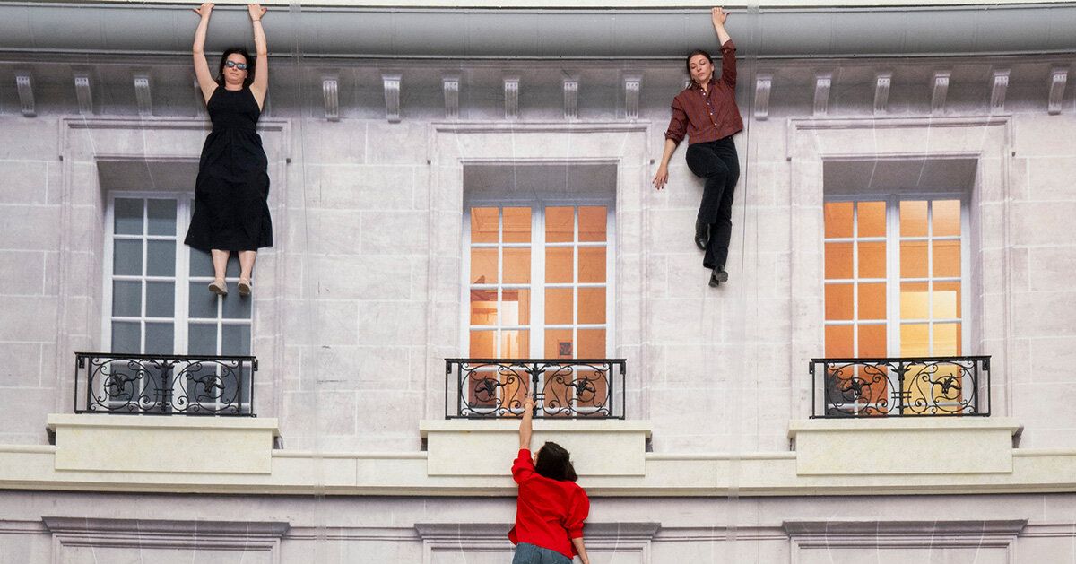 Leandro Erlich ocupa Grand Palais com ilusões que desafiam a percepção da realidade
