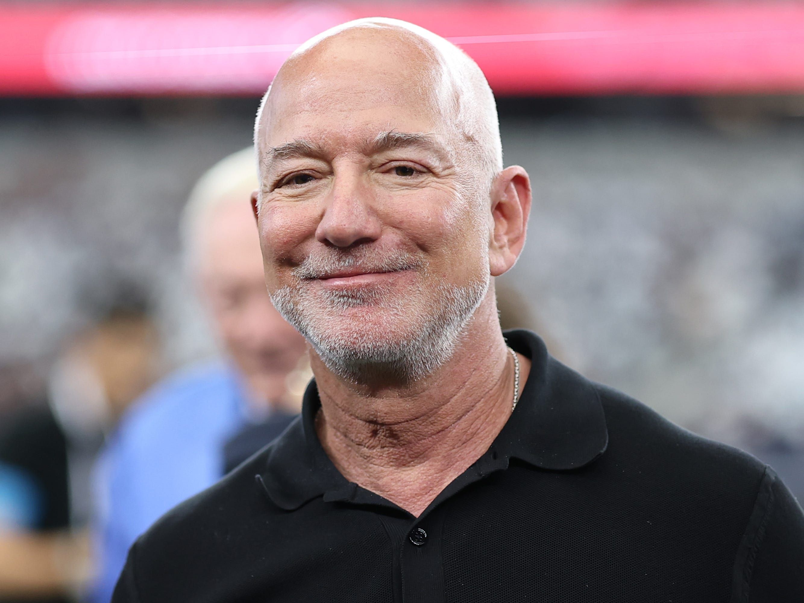 Bezos: IA pode criar lares com um só provedor e reduzir jornada