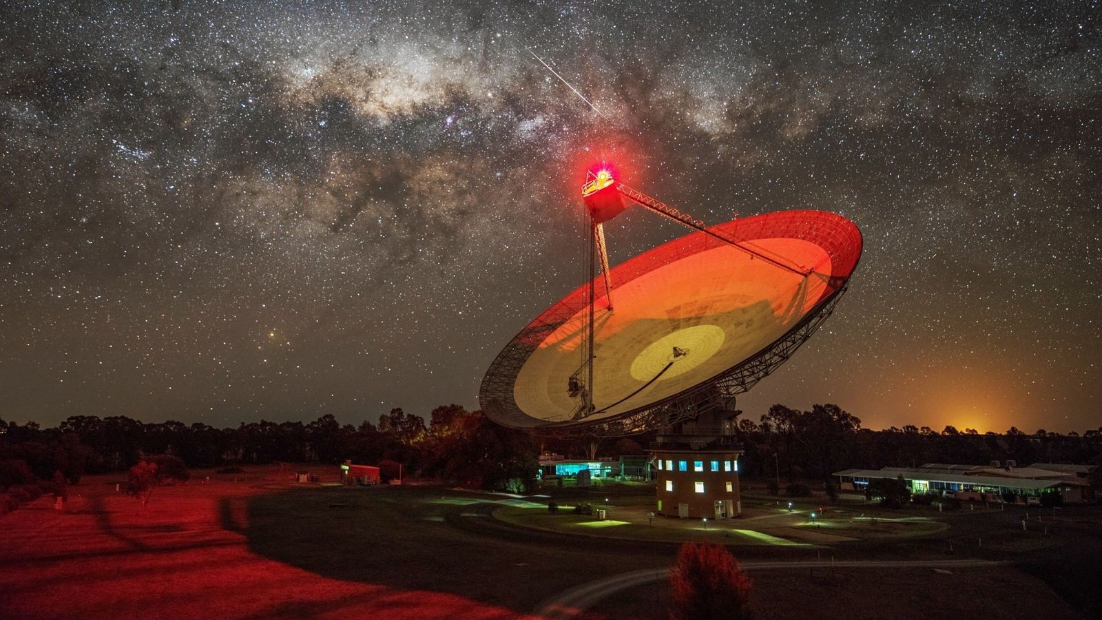 Astrônomos captam sinais de rádio de exoplaneta pela primeira vez