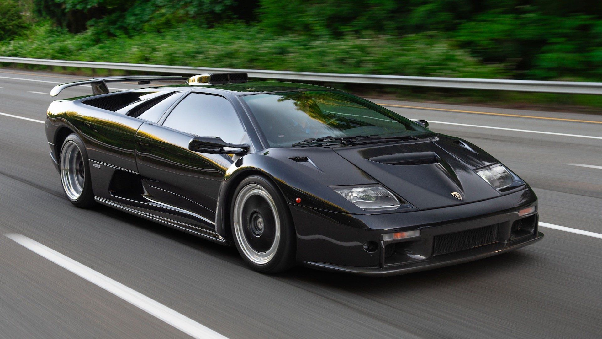 Lamborghini Diablo GT — a última expressão analógica de uma era