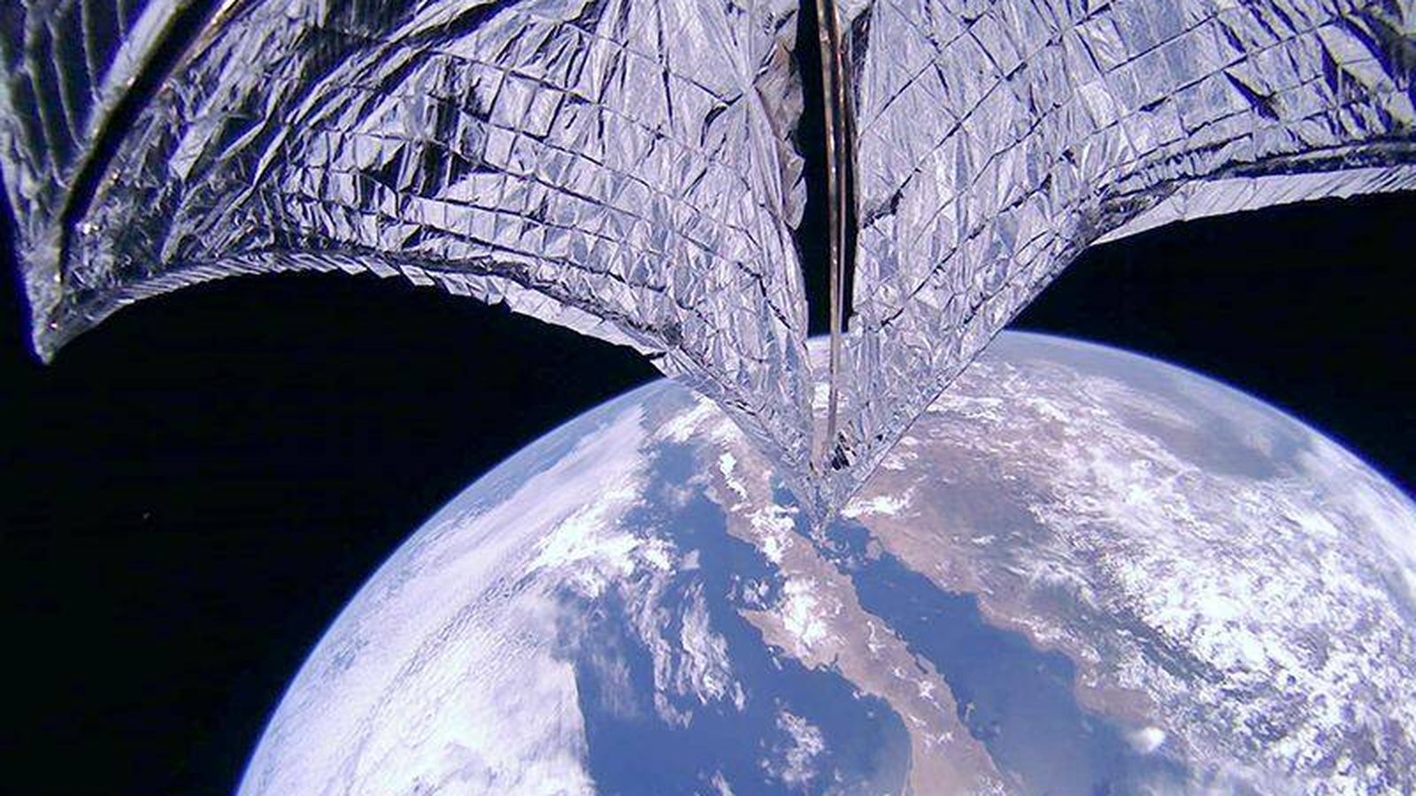 China propõe velas solares para desviar asteroides com 230x mais força