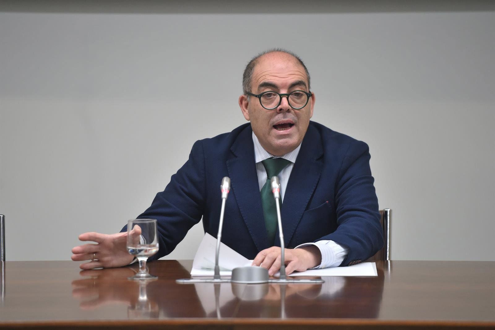 Autônomos espanhóis elevam preços e temem fechamento em meio à inflação