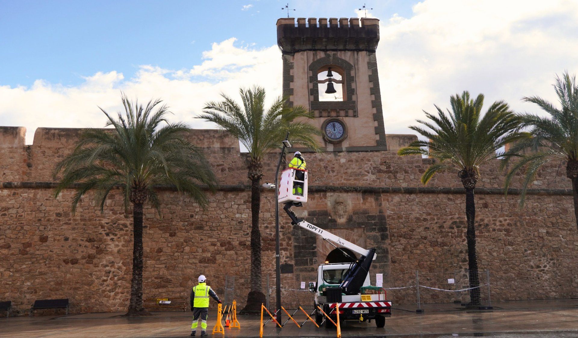 Telefónica digitaliza iluminação urbana em Santa Pola com tecnologia NB-IoT