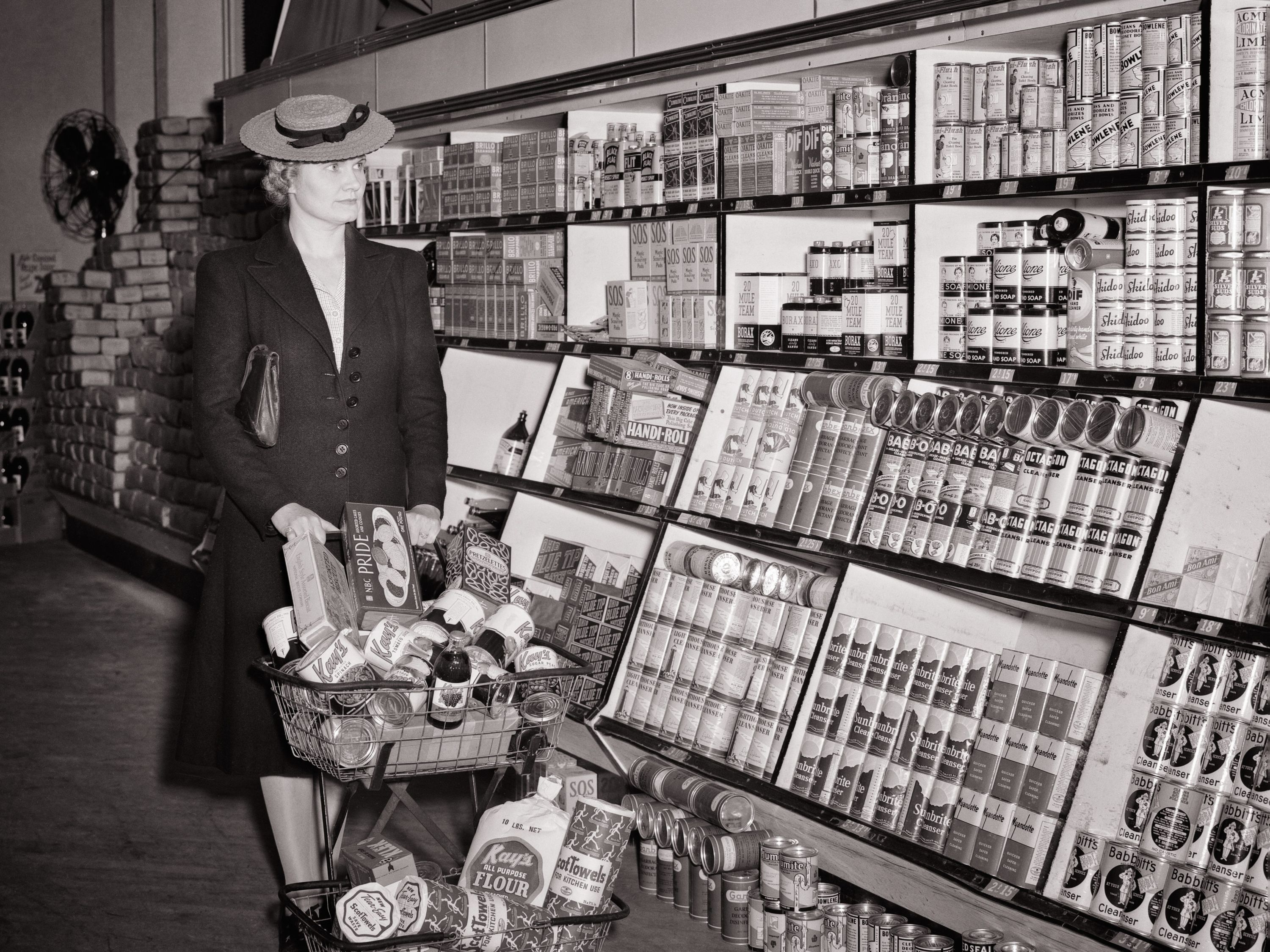 Como o supermercado moderno moldou o consumo — e por que ele não existia há um século