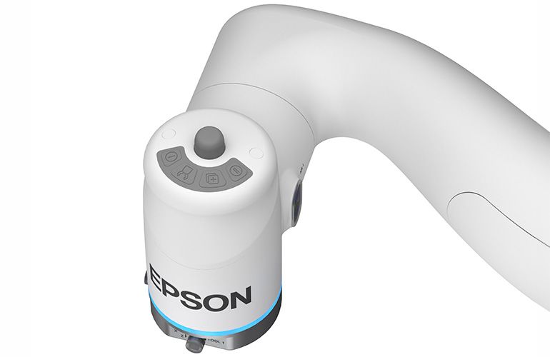 Epson lança AX6, cobot leve com programação sem código