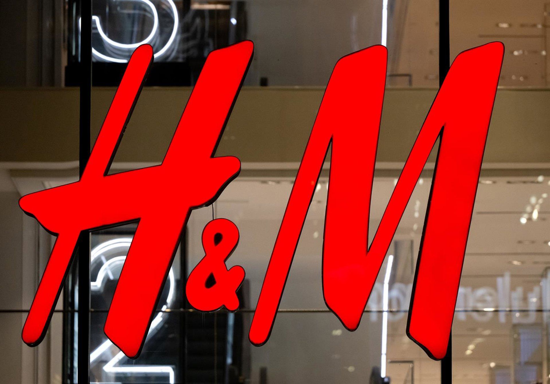 H&M lucra R$ 4,6 bi em 9 meses, mas receita cai 4,4%