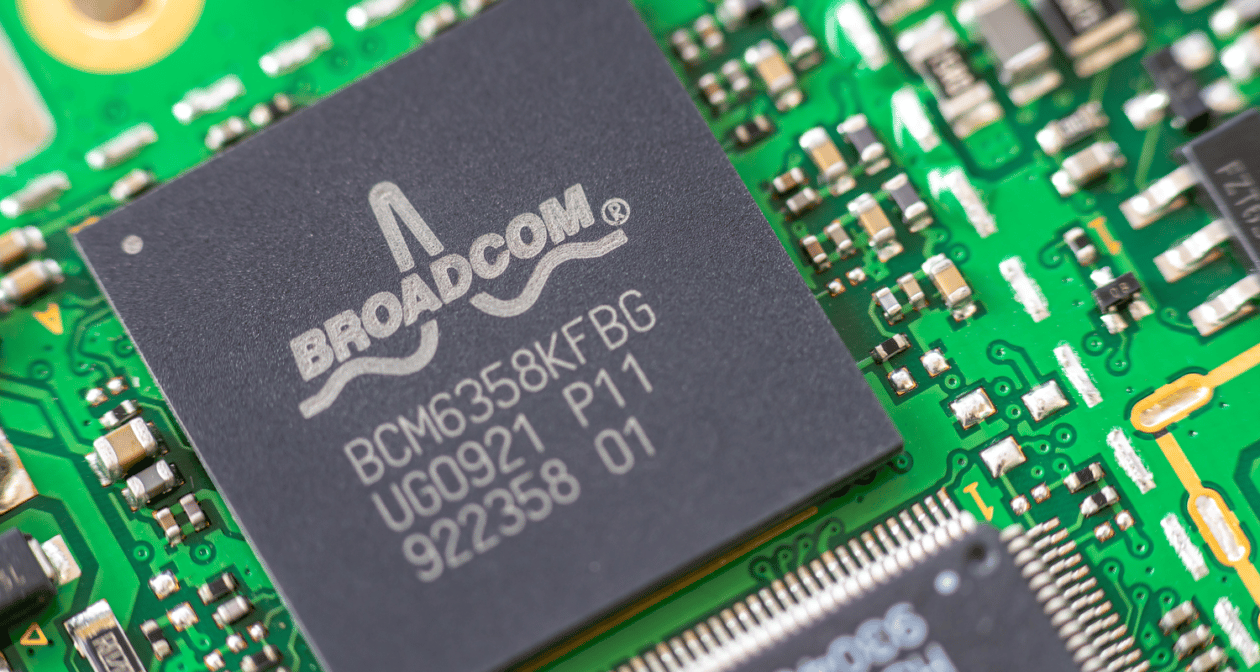 Apple investe US$ 1,5 bilhão em fábrica da Broadcom no Colorado