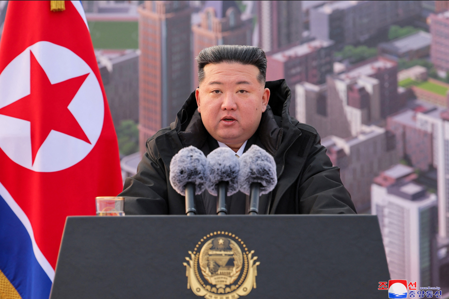 Coreia do Norte testa foguetes guiados a 115 km