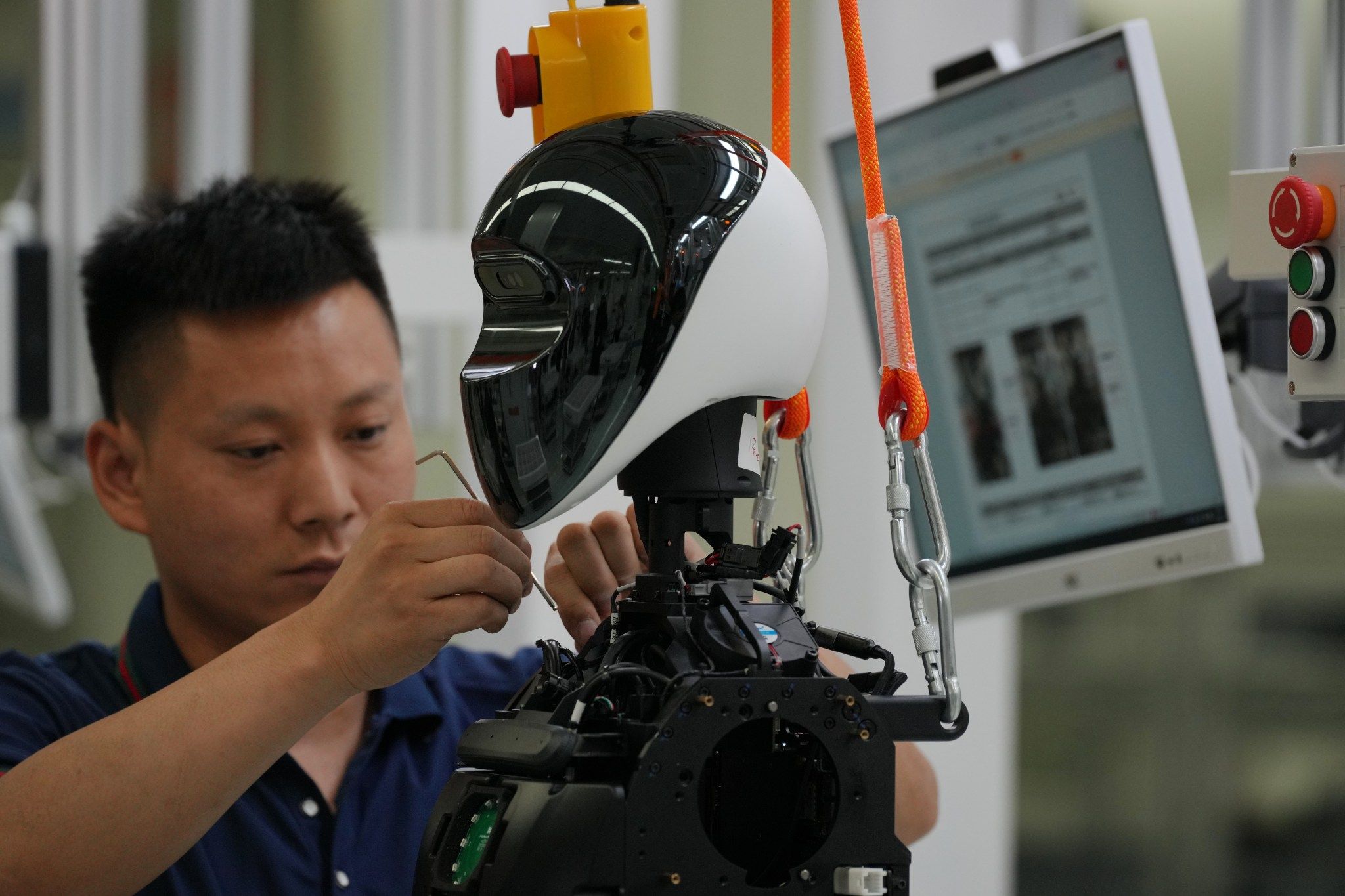 China domina produção mundial de robôs humanoides — mas falta mercado