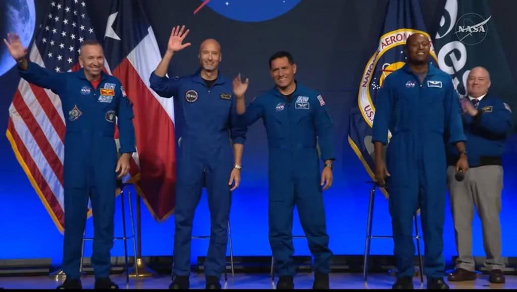 Frank Rubio prepara-se para Artemis 3 após recorde forçado na ISS
