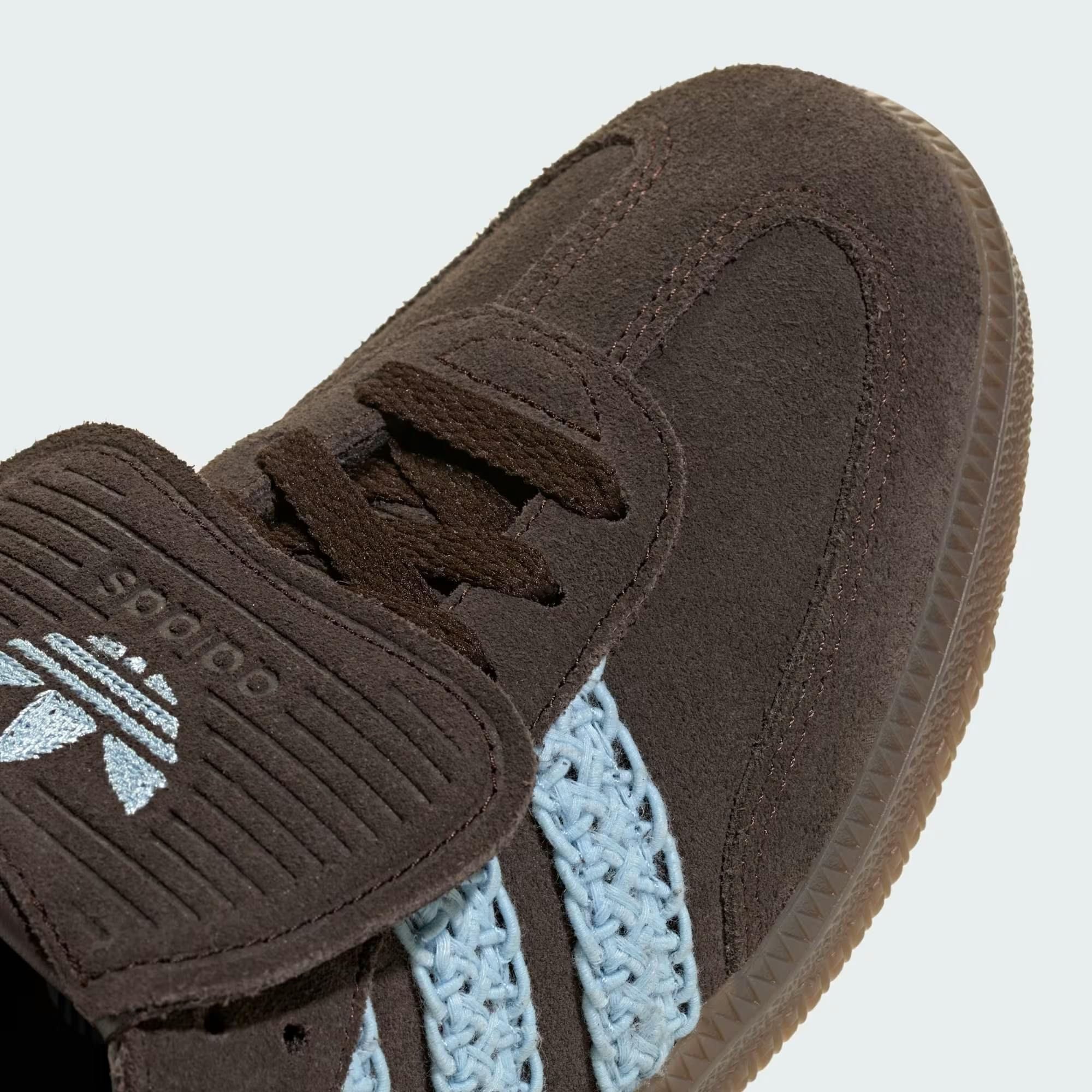 Adidas Samba ganha nova vida com design ousado de língua dupla