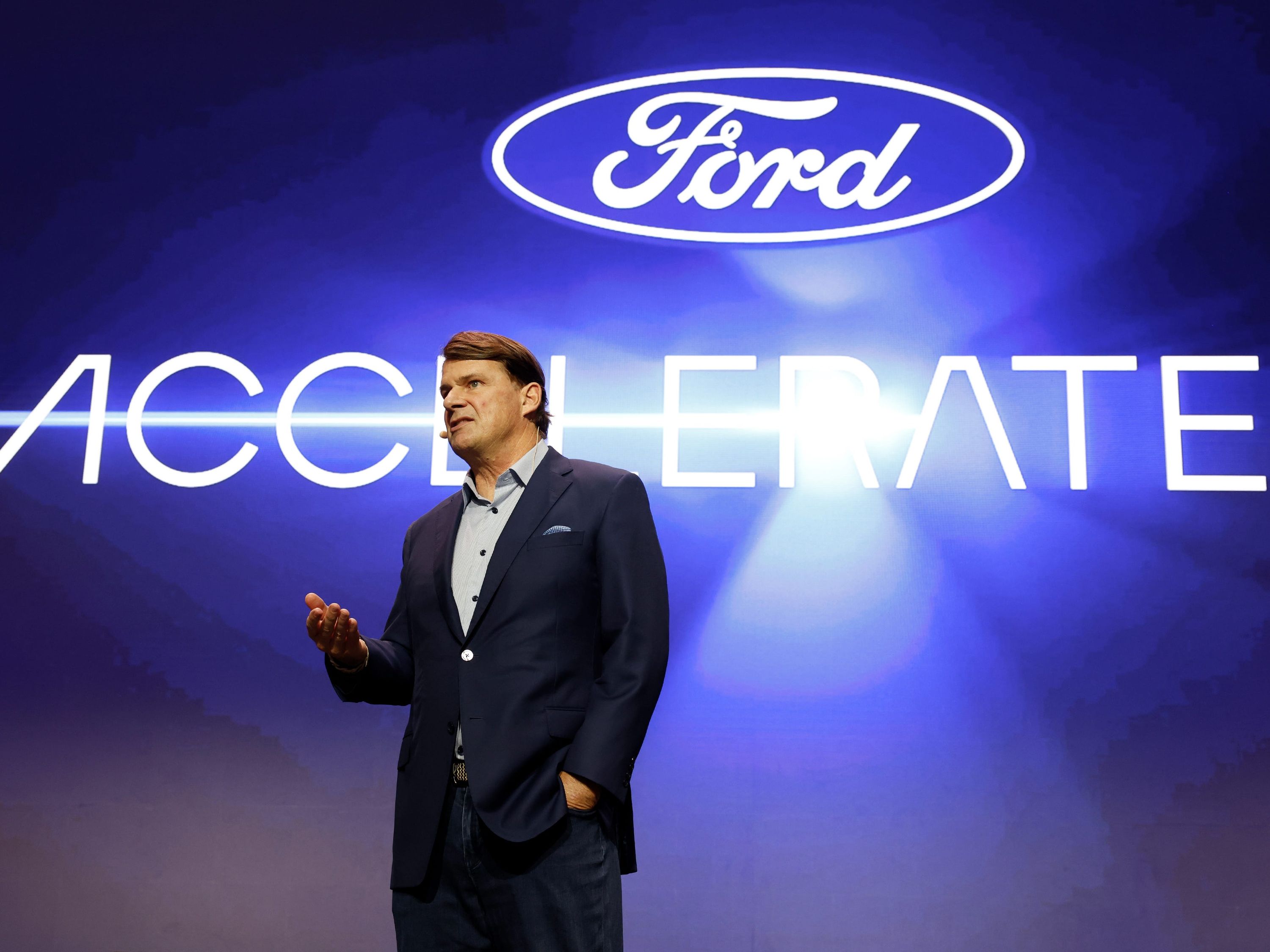 Ford usa IA para que EVs se diagnostiquem e evitem erros de montagem