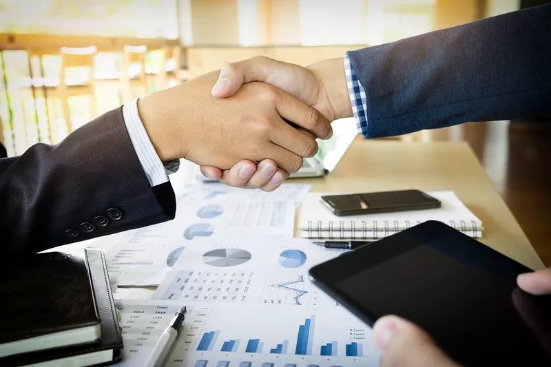 Selbetti compra Botdesigner e mira R$ 100 milhões em aquisições
