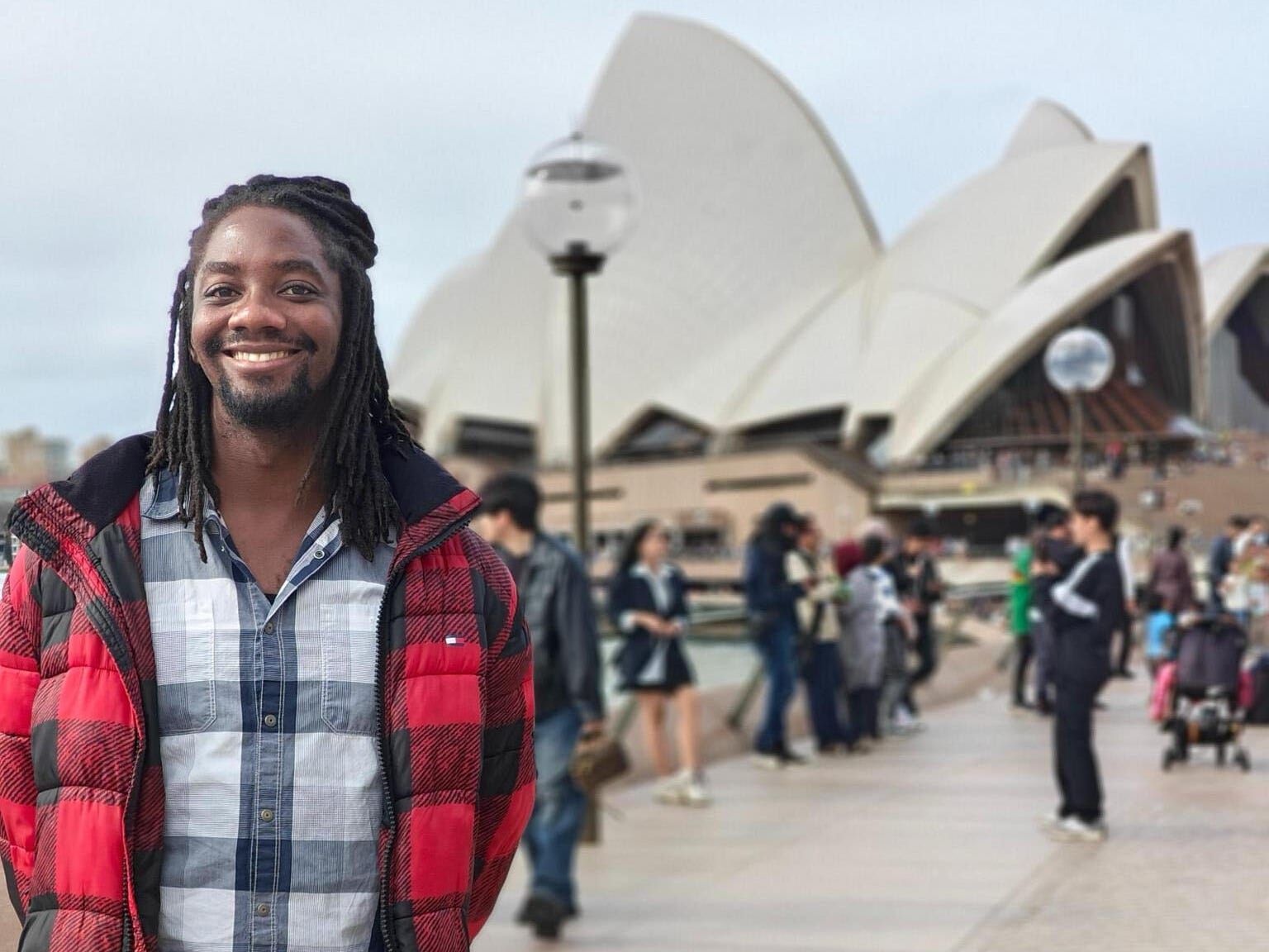 Matemático aposenta-se da Netflix aos 36 anos com foco em independência financeira