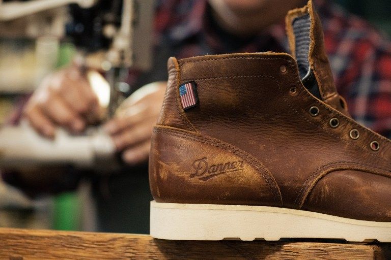 Danner revitaliza botas com programa de 'recrafting' e foco em sustentabilidade