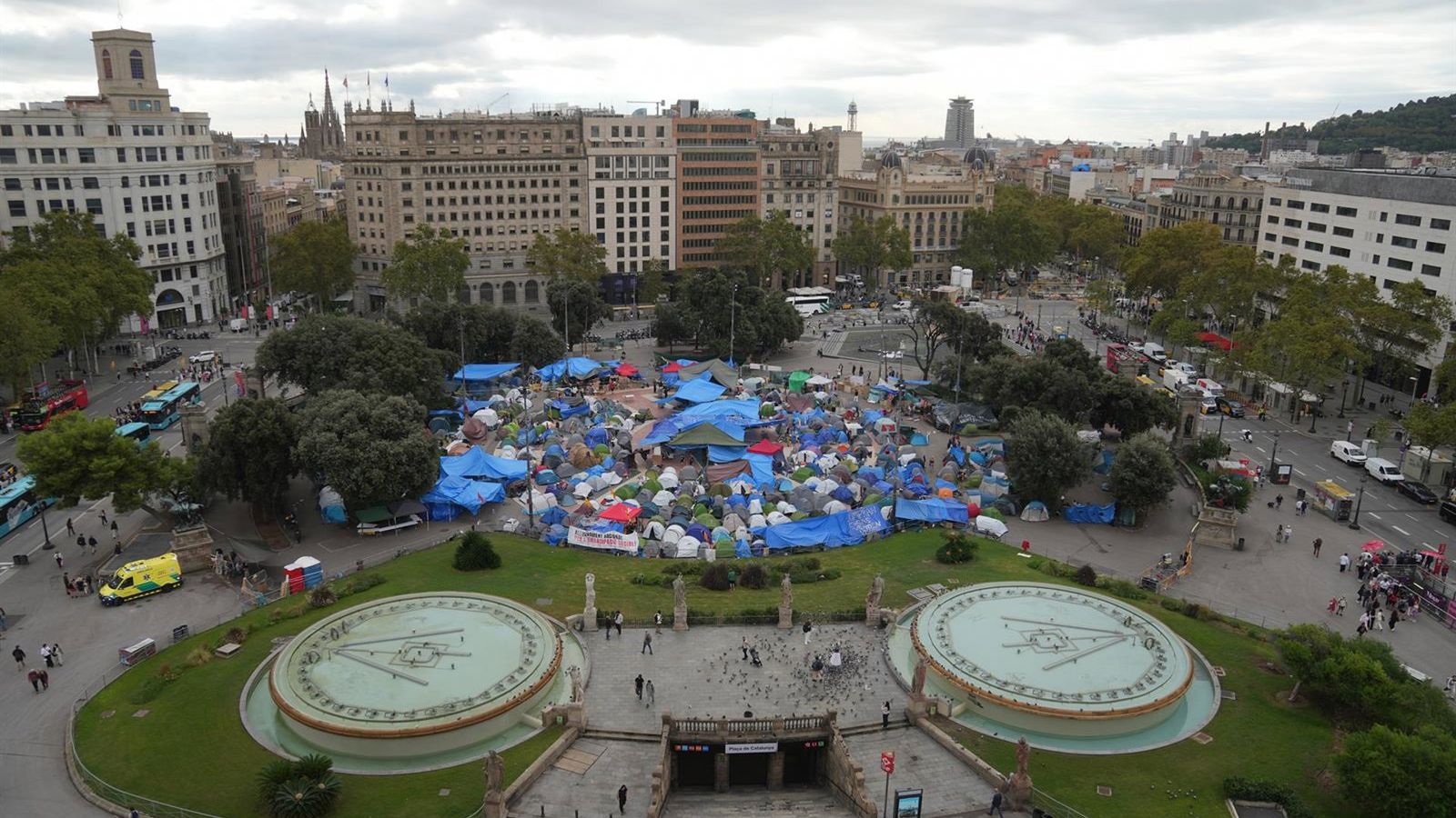 Sindicato de Inquilinos troca acampamento por greve geral em Barcelona