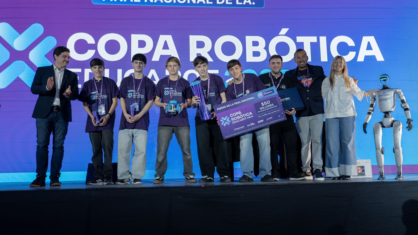Escola de Santa Fe vence Copa Robótica Educabot 2026