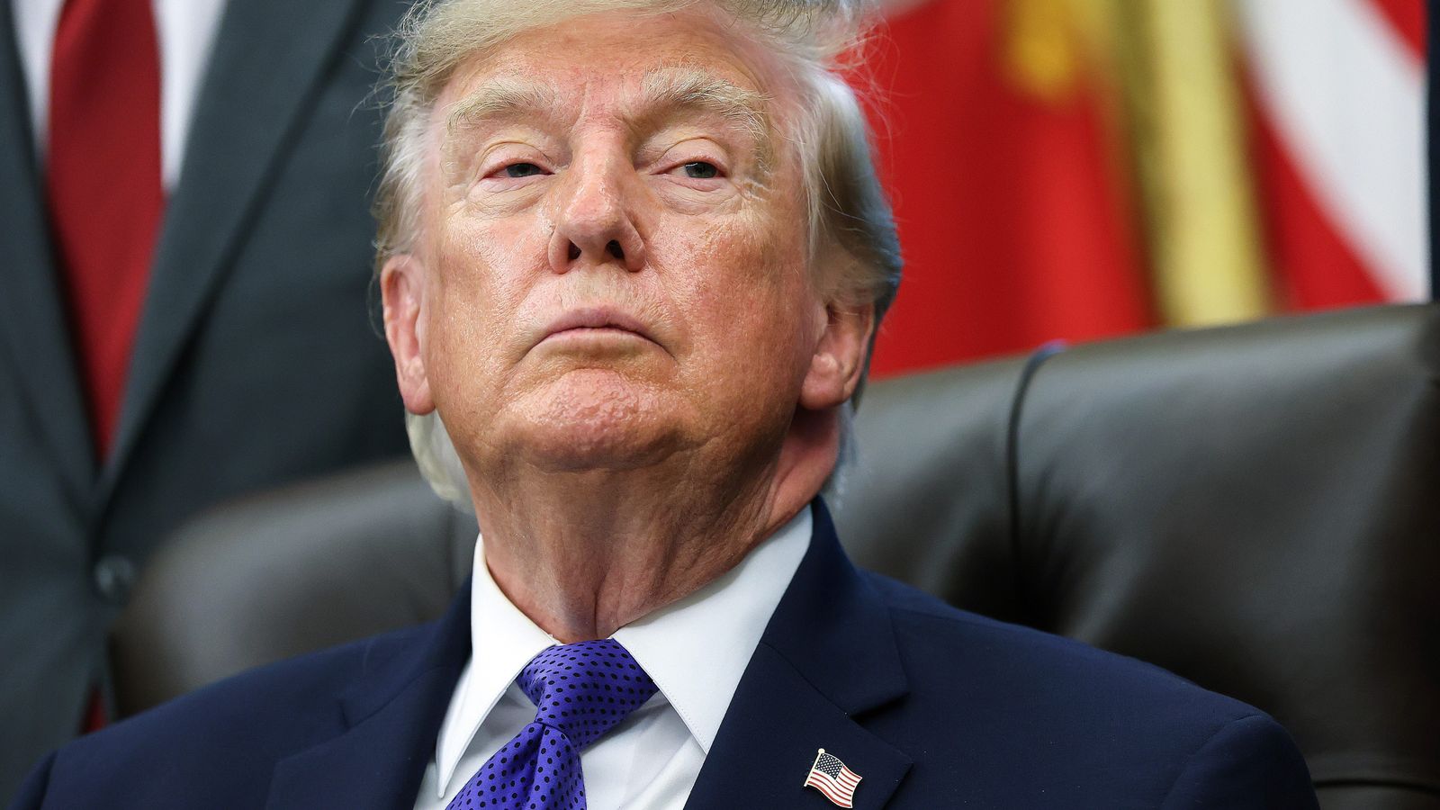 Trump libera US$ 500 a 1 milhão de americanos sem subsídio ACA