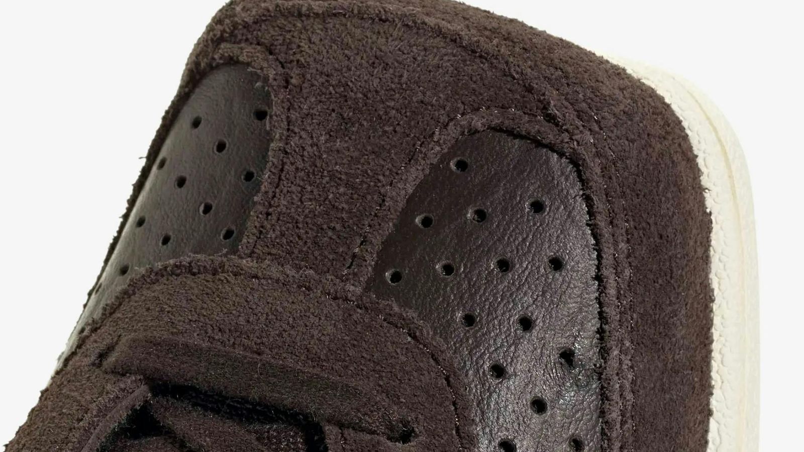 Adidas aposta no bico quadrado para elevar o tênis Japan ao segmento de luxo
