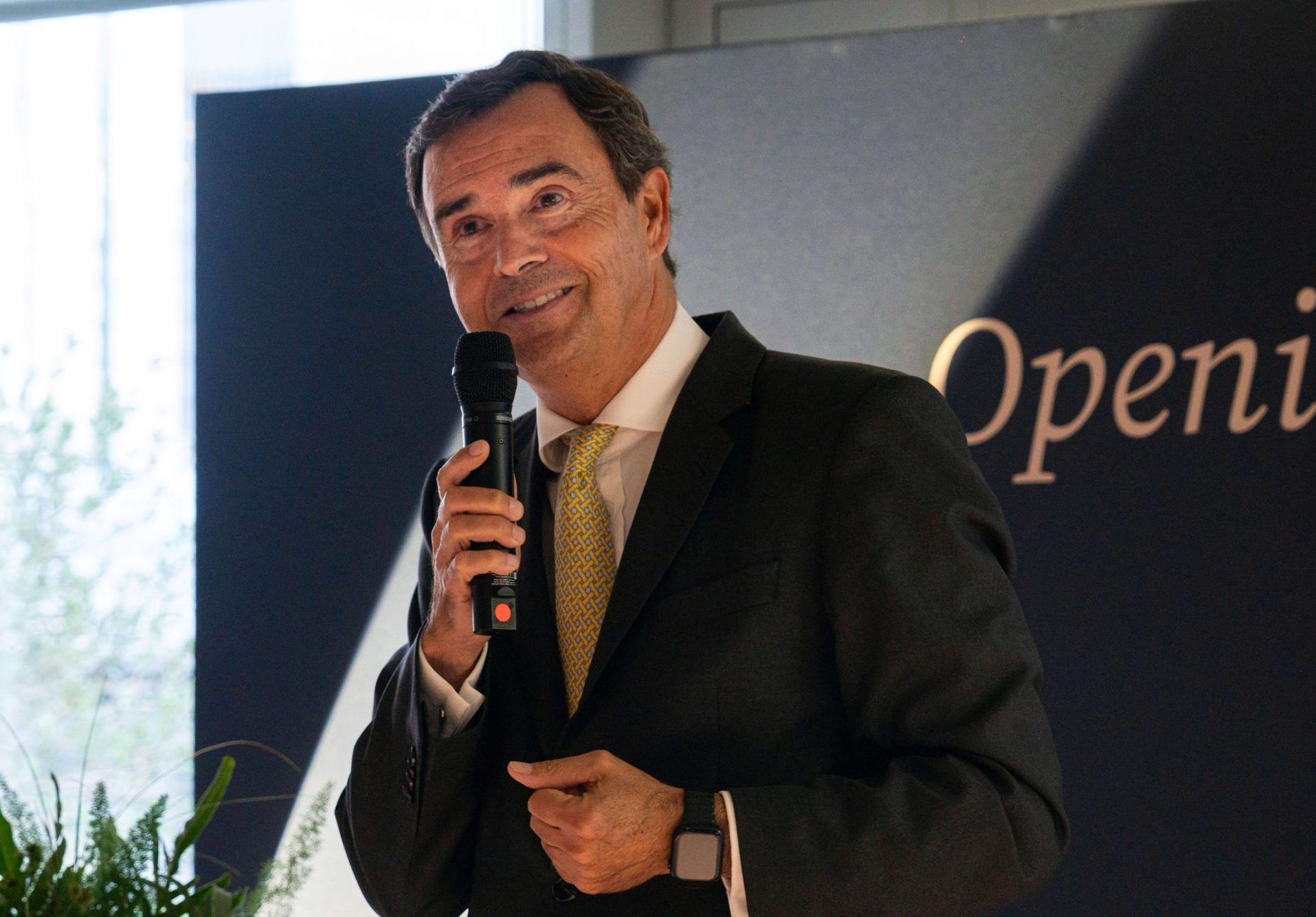CEO da JLL defende escritório como núcleo do aprendizado e da colaboração