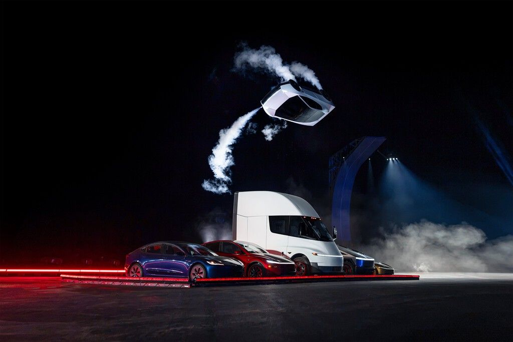 Tesla Roadster: A manobra de marketing que ofusca o carro