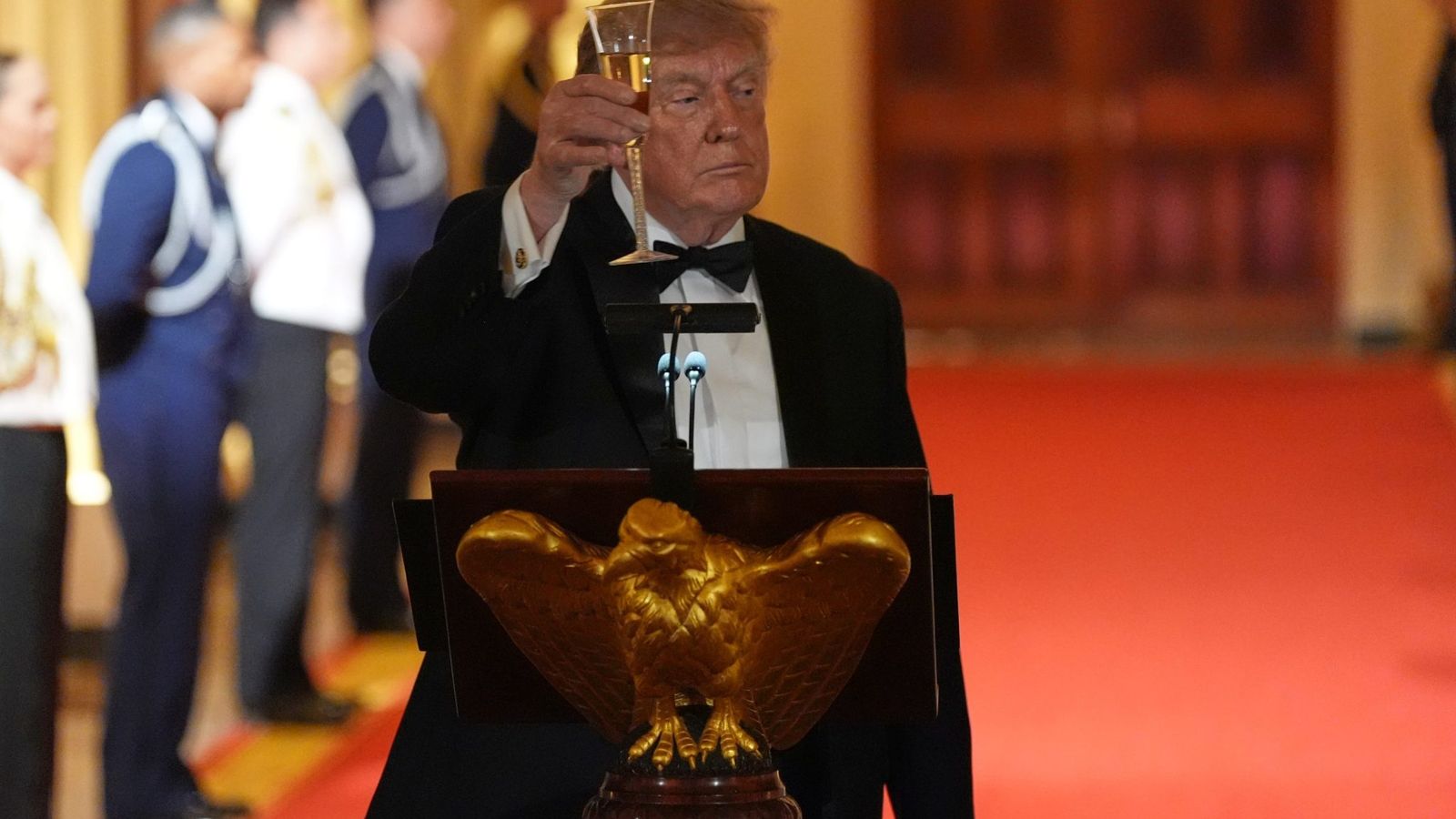 Trump e Xi jantam com Altman e Huang — o poder real da IA em jogo
