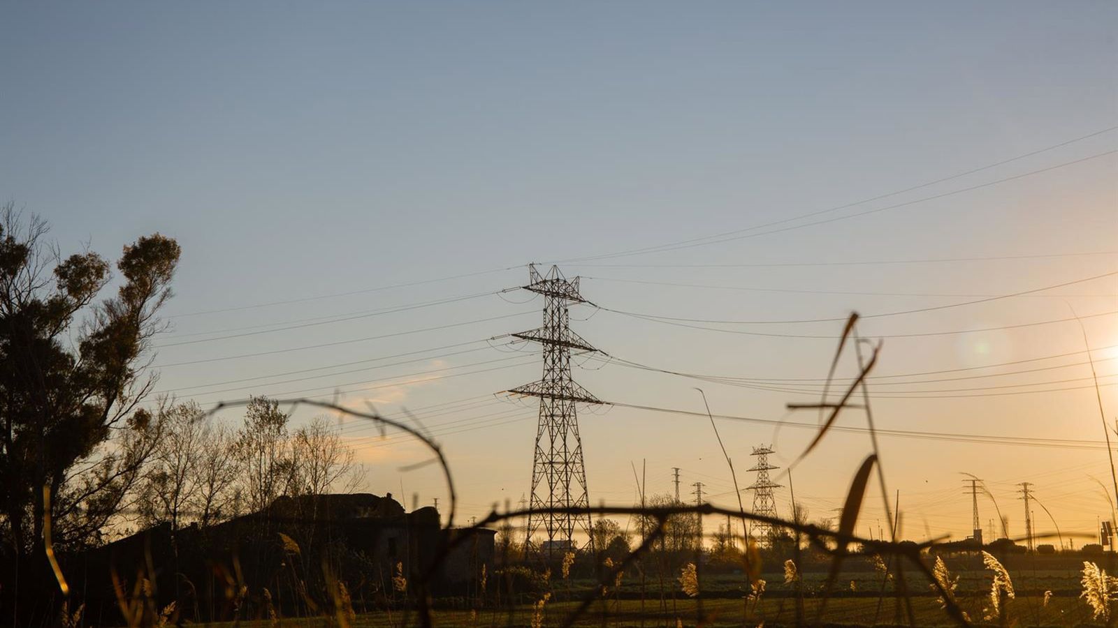 Eletricidade na Espanha atinge maior patamar desde março sob pressão de onda de calor