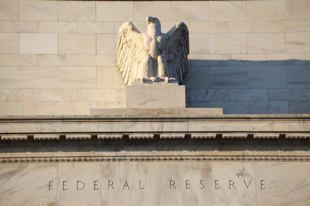 Fed hawkish afasta US$ 26 bi de emergentes em setembro