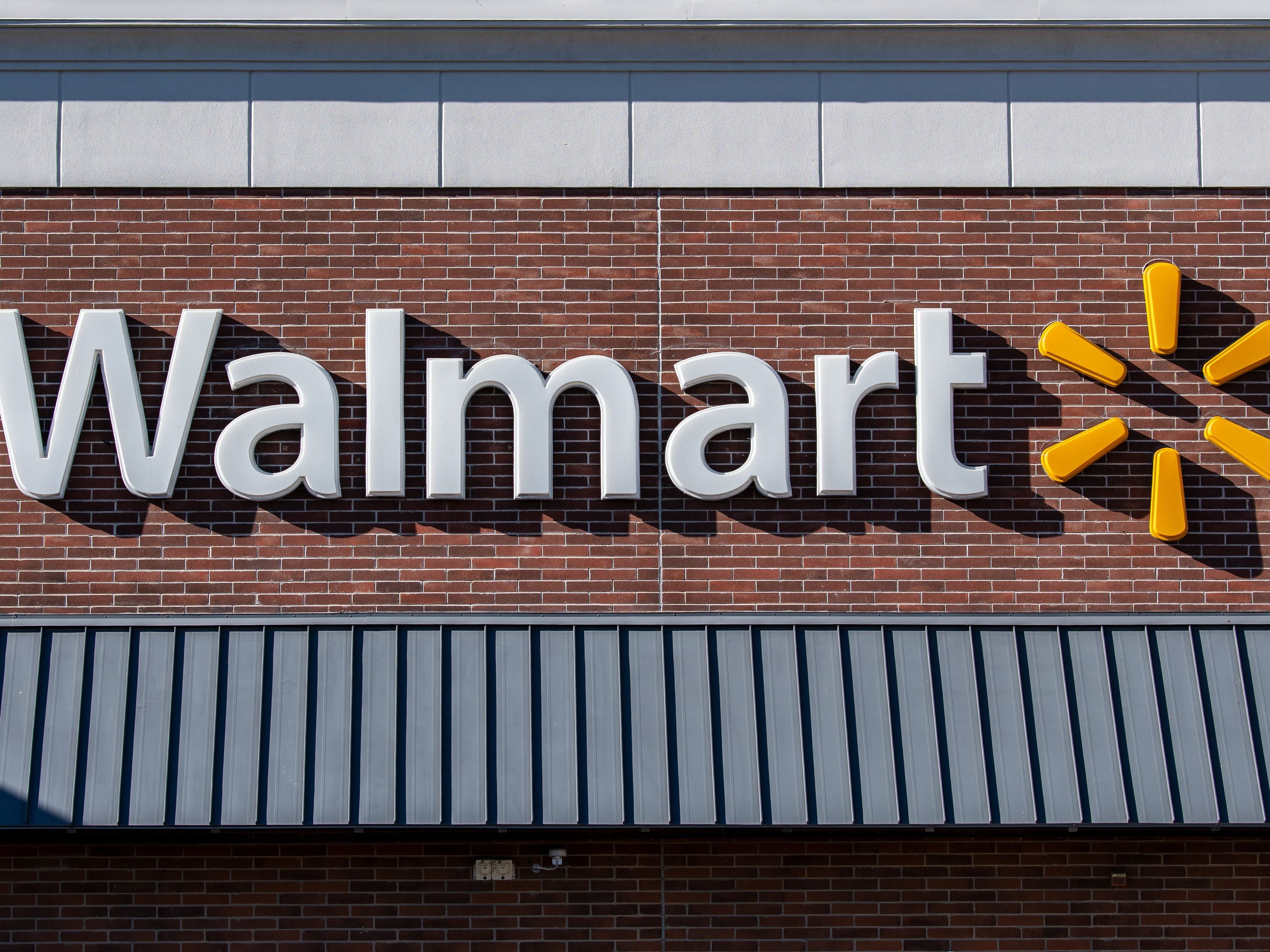 Walmart recusa IA para preços personalizados e reforça promessa de "sempre baixo"