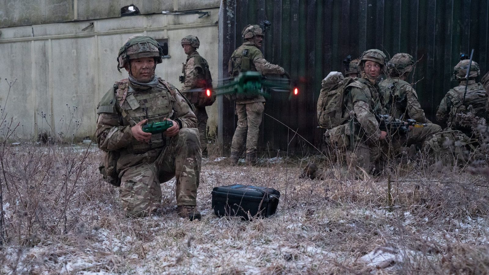 Exército Britânico ensina pilotos de drone a voar 'do jeito mais difícil'