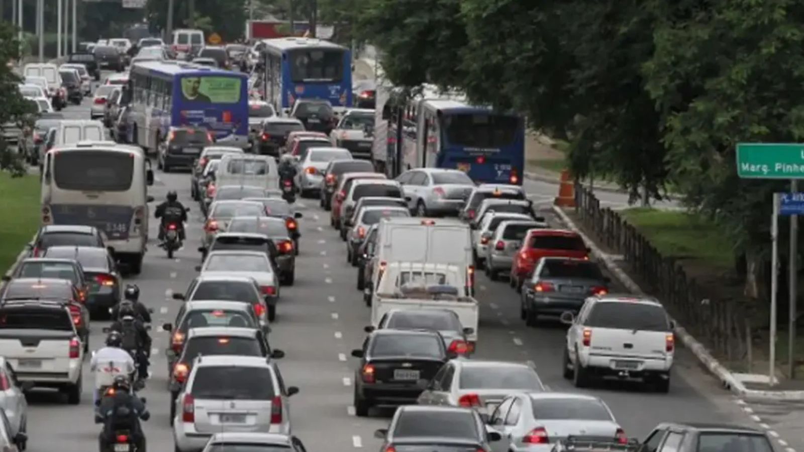 Carros de R$ 5 mil: o perigo do "barato que sai caro" no mercado de usados