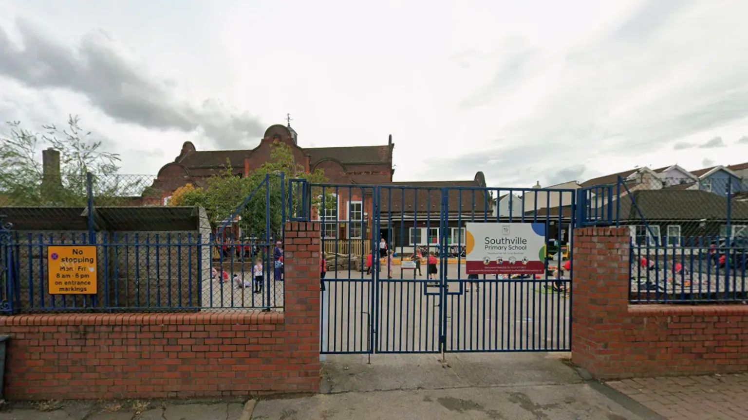 Ciberataque rouba dados de escola primária em Bristol