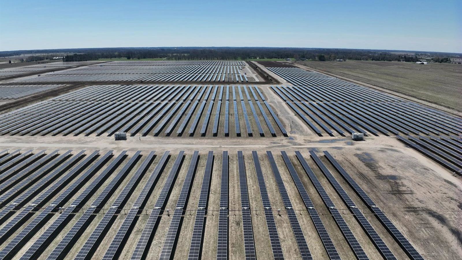 Zelestra capta € 313 milhões para projeto solar nos EUA com Meta