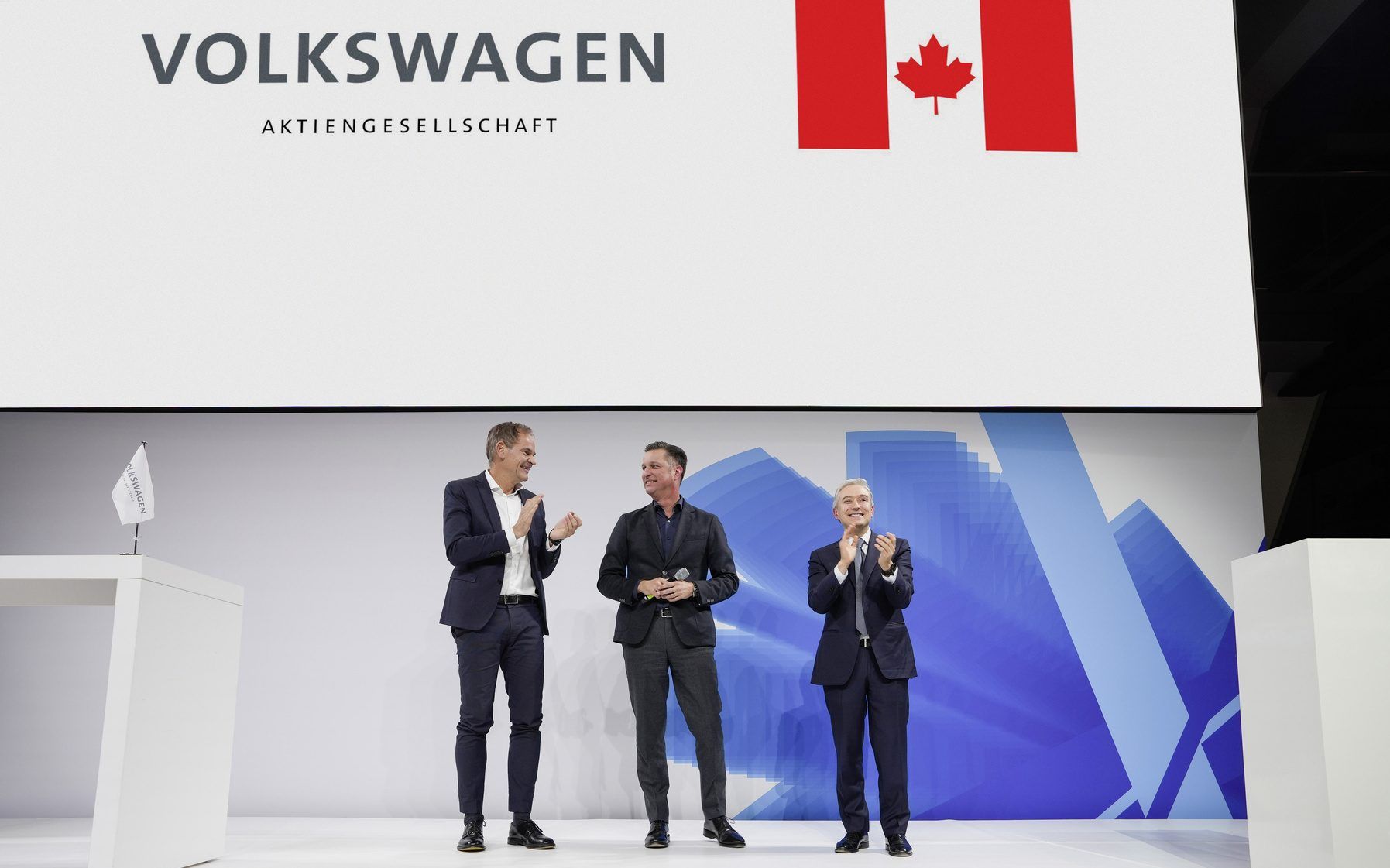 Volkswagen adia fábrica de baterias de C$ 7 bi no Canadá para 2029