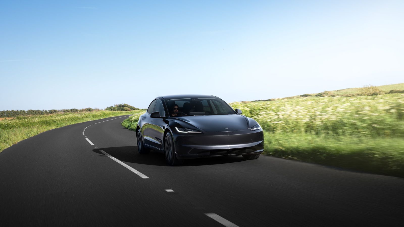 Tesla aumenta autonomia do Model 3 em 7%. O segredo? Os pneus