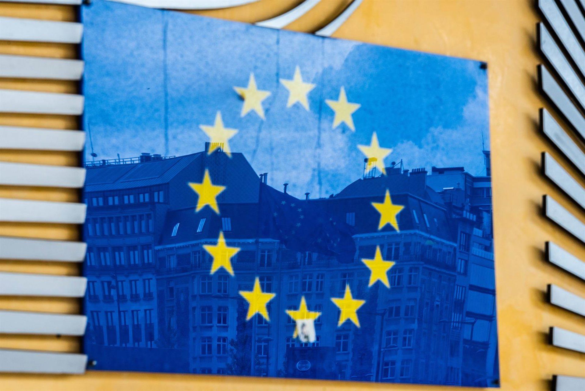 Bruxelas processa Espanha no TJUE por descumprimento de normas bancárias da UE