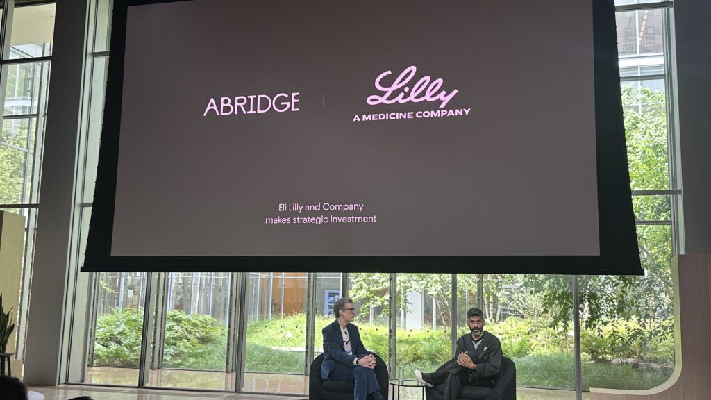 Abridge firma parcerias com Nvidia e Eli Lilly para dominar IA clínica