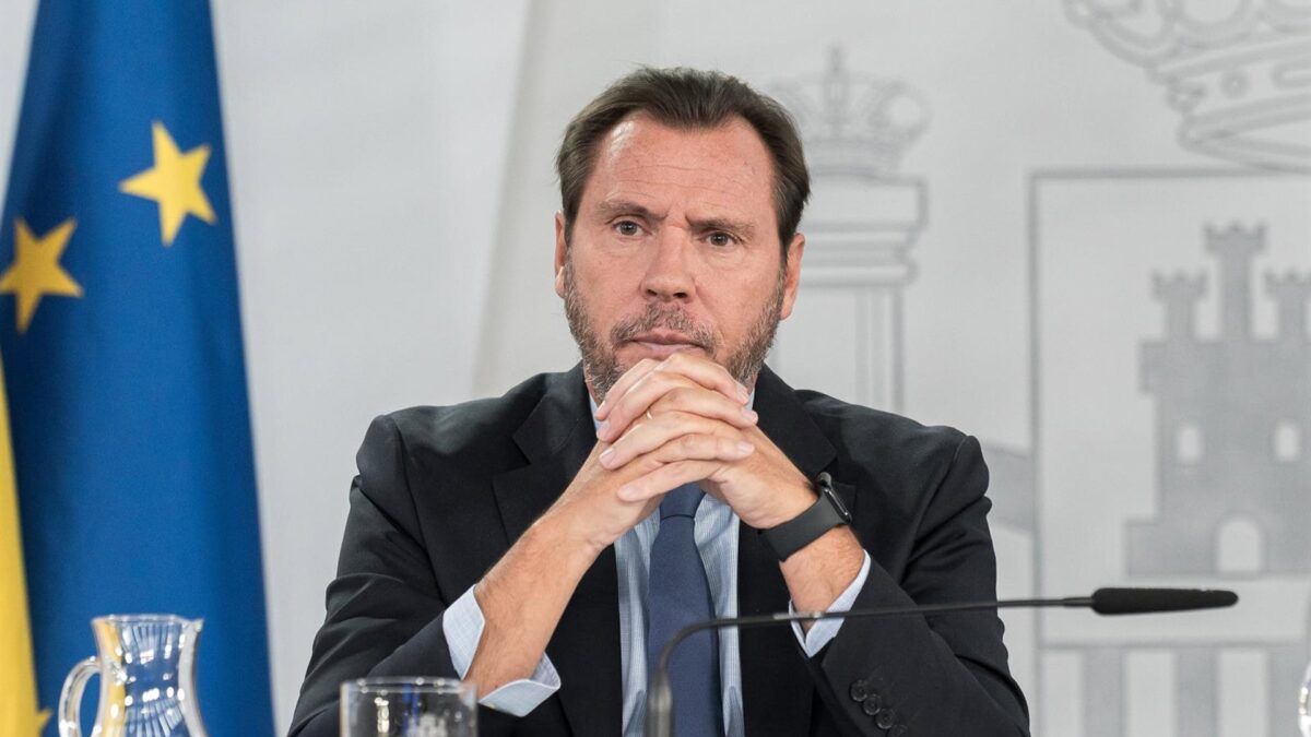 Menos voos, mais trens: a briga que divide o governo espanhol