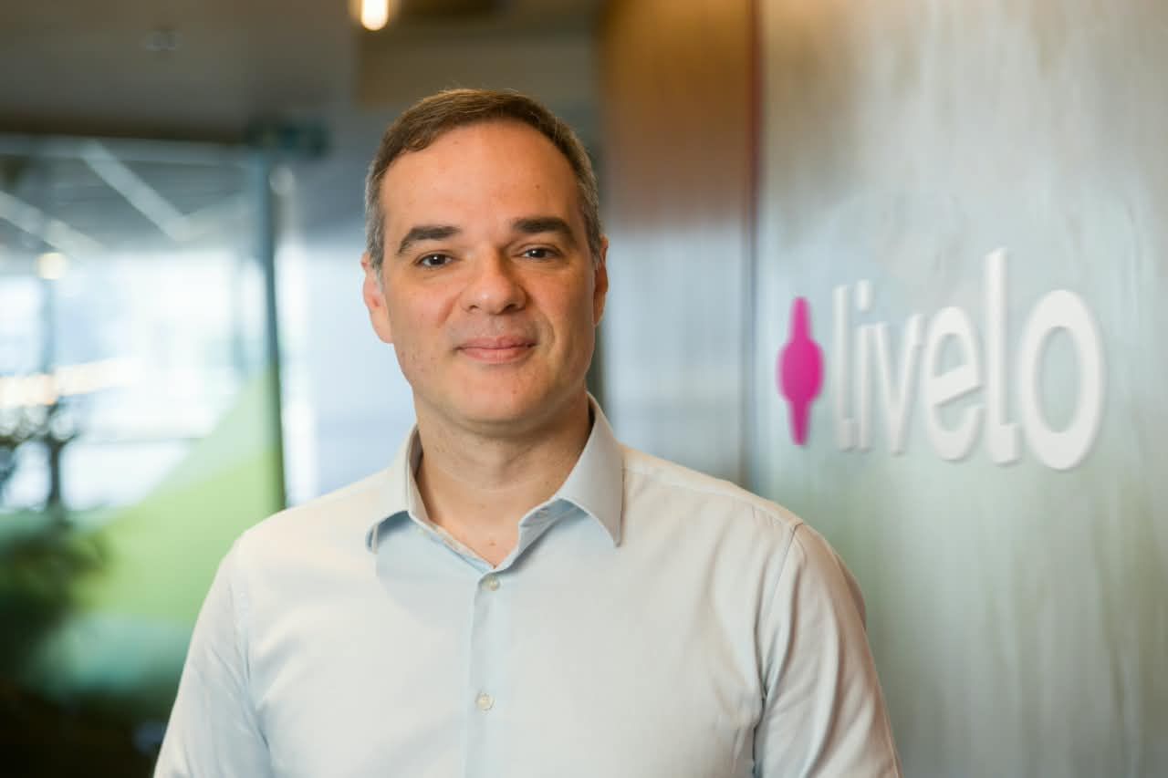 Livelo aposta em IA para criar gêmeos digitais e testar agentes autônomos