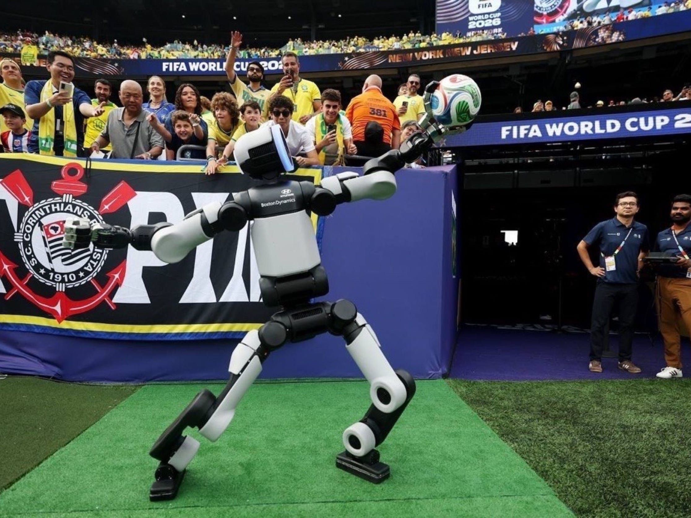 Boston Dynamics coloca robô Atlas no gramado da Copa do Mundo