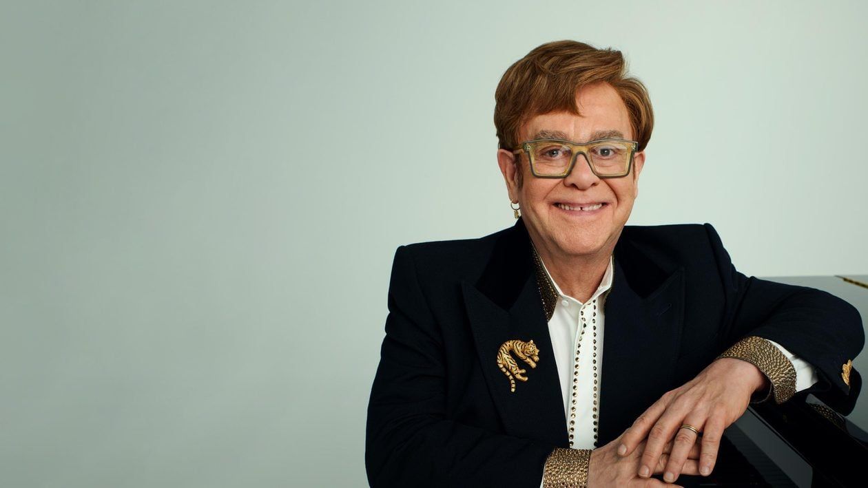 Apple aposta em Elton John para inaugurar casa de shows em Londres