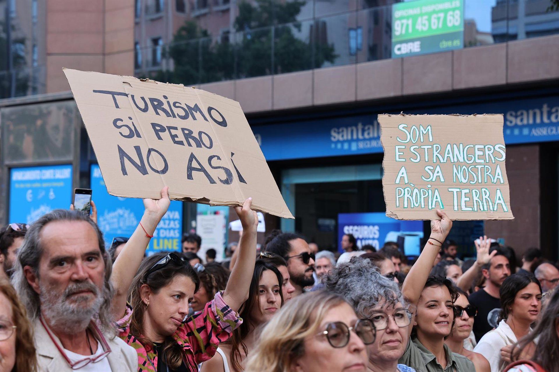 Saturação turística em Mallorca — o custo invisível na saúde mental dos residentes