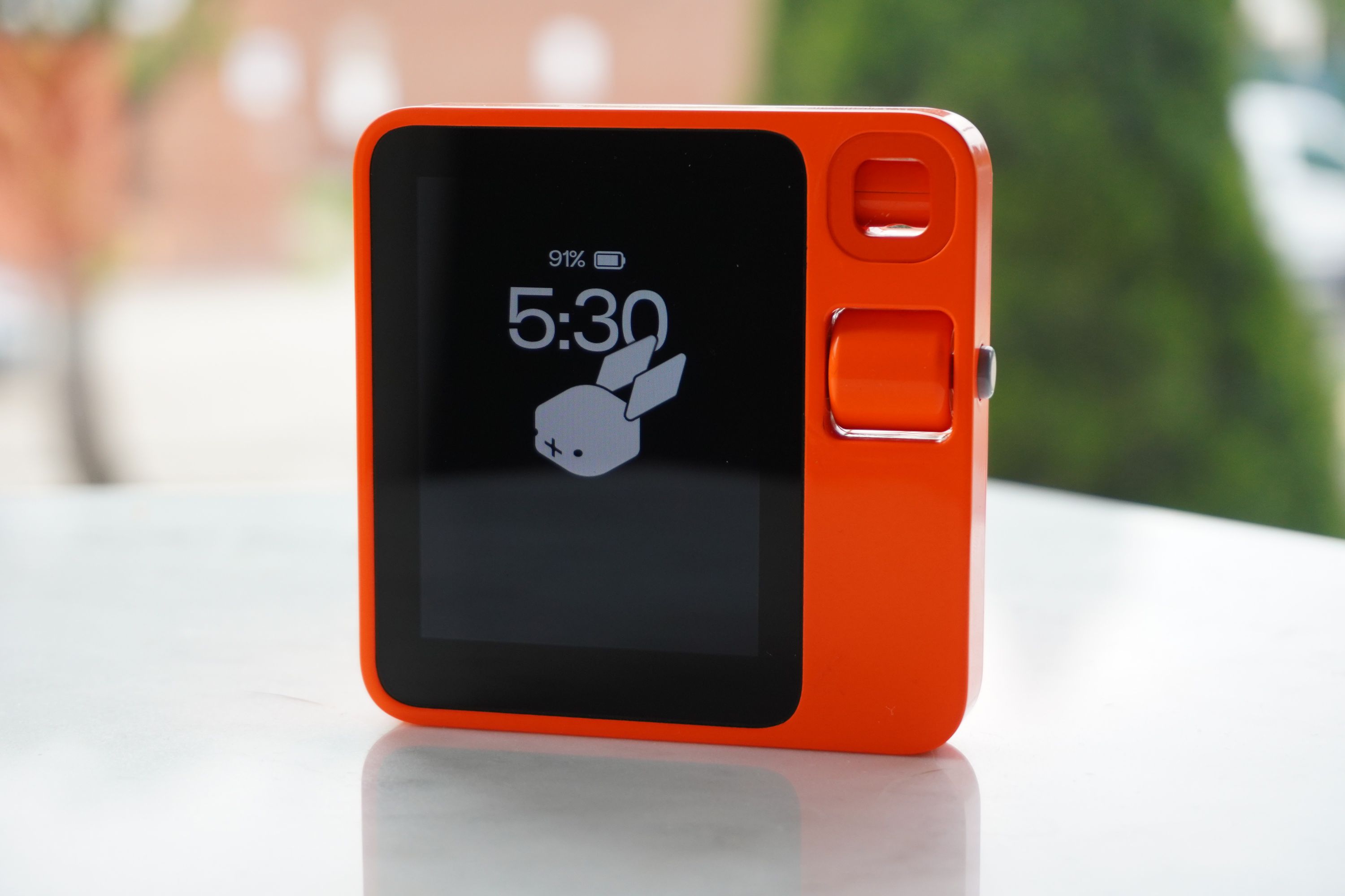 Rabbit pivota para software com OS3, um agente de IA que roda além do R1