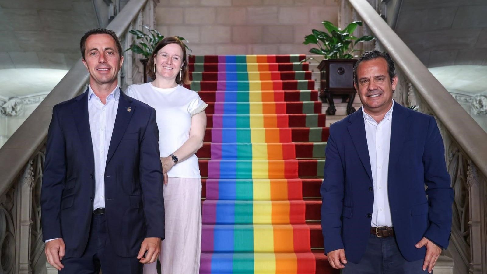 Palma reflete sobre diversidade — a fachada que muda de cor no Consell de Mallorca