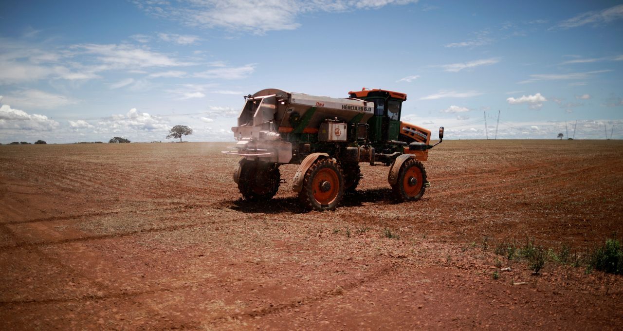 Acordo entre EUA e Irã promete aliviar custos de diesel e fertilizantes no agro brasileiro