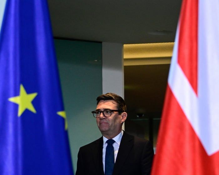 Burnham propõe reaproximação com UE; riscos e recompensas em jogo